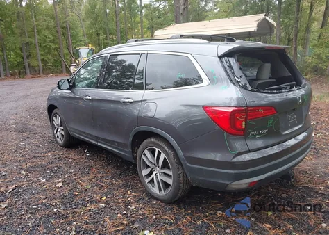 2017 Honda Pilot Touring из США, поврежденный, VIN 5FNYF6H98HB025958